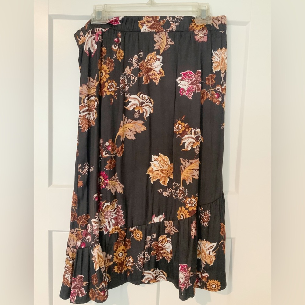 LOFT grey floral silky midi skirt